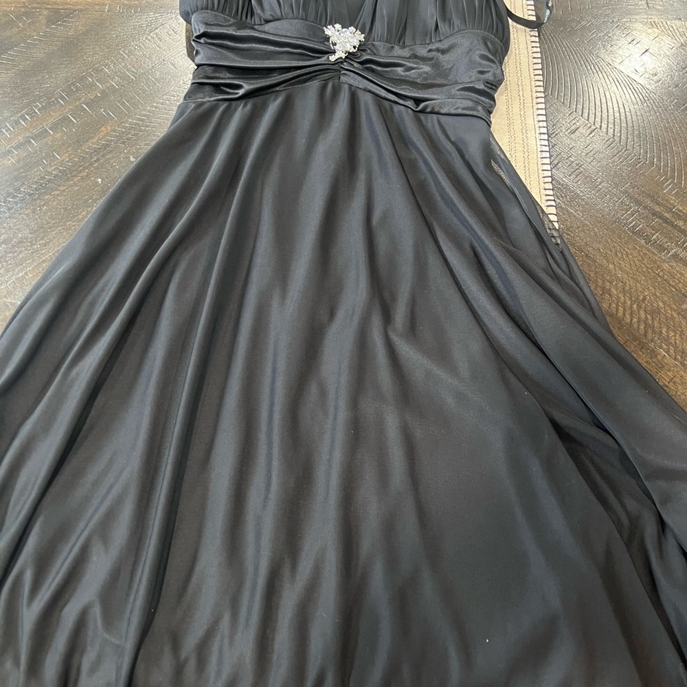 Elegant Black Evening Dress
